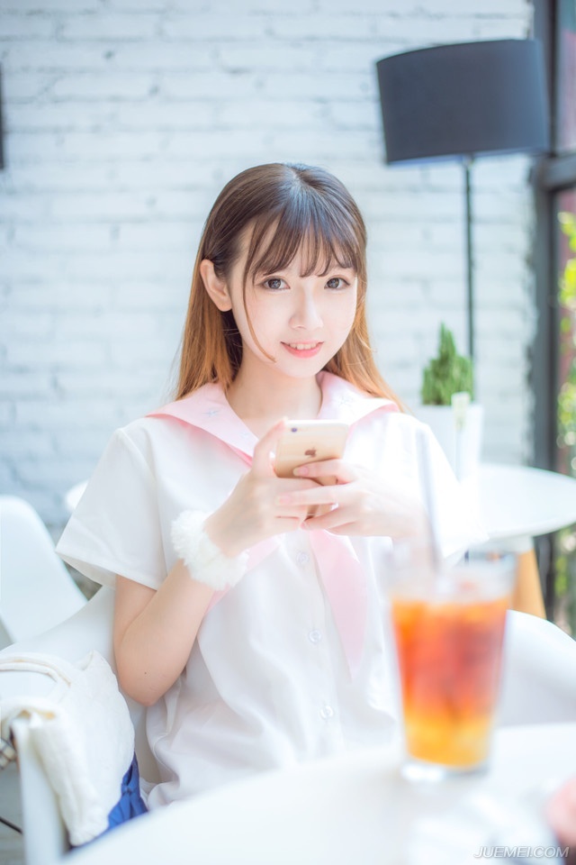十年后，希望我们还是好朋友，见面了仍然可以毫无顾忌的开玩笑。